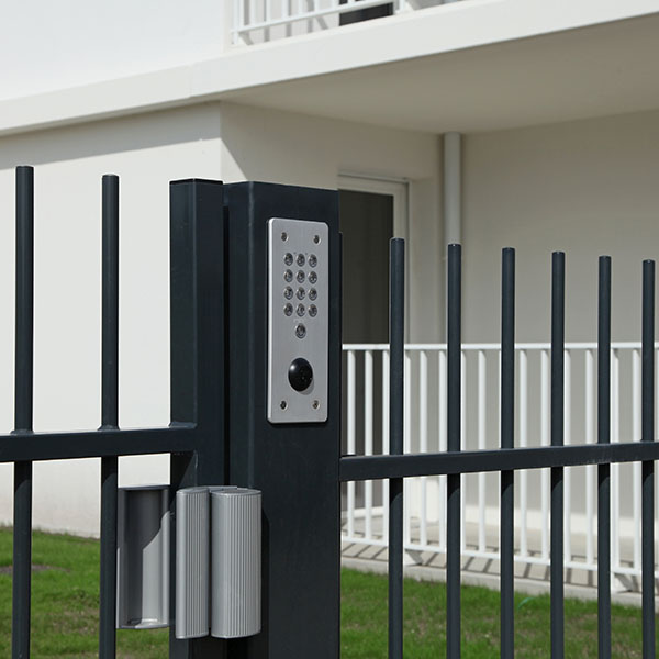 Installer gache electrique avec digicode