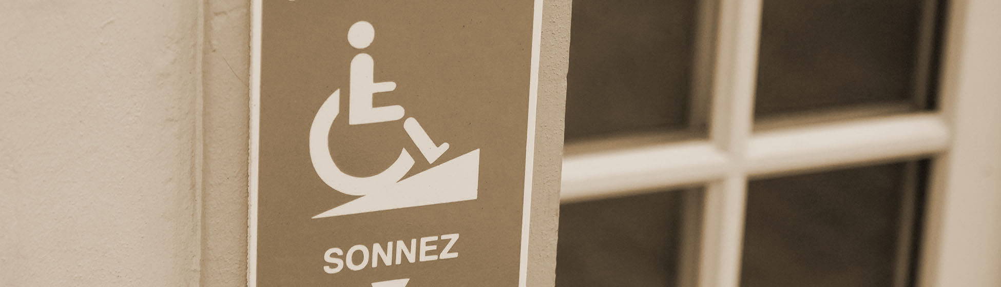 Sanitaire pmr erp
